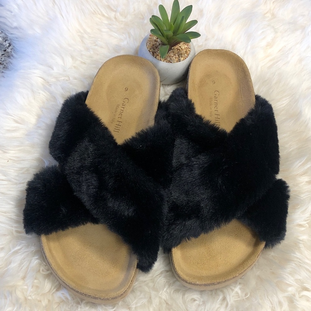 GarnetHill MIRA Black FUZZY SLIDES Slippers 33195 Italy EUC